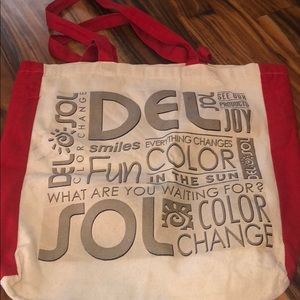 Del sol bag changes colors